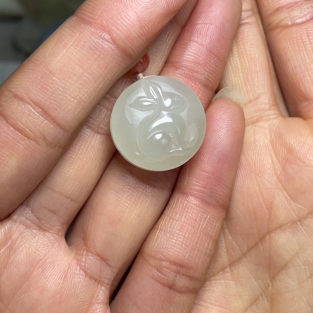 颈饰未镶嵌和田玉