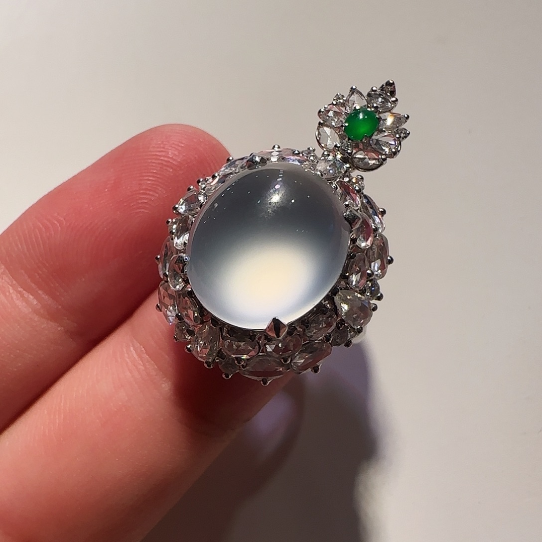 翡翠18K金镶嵌戒指戒指