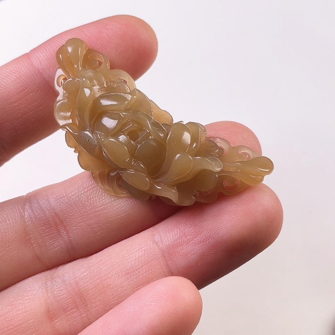 和田玉（糖玉）颈饰未镶嵌