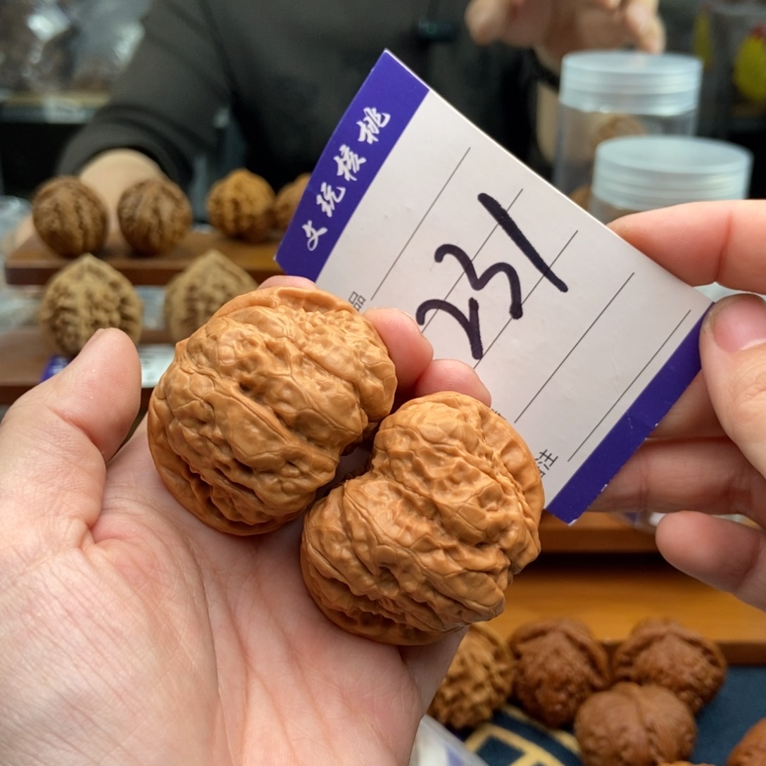 文玩核桃吊坠45蛤蟆头