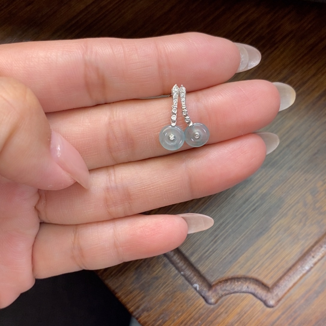 鹤***凡翡翠18K金镶嵌颈饰翡翠