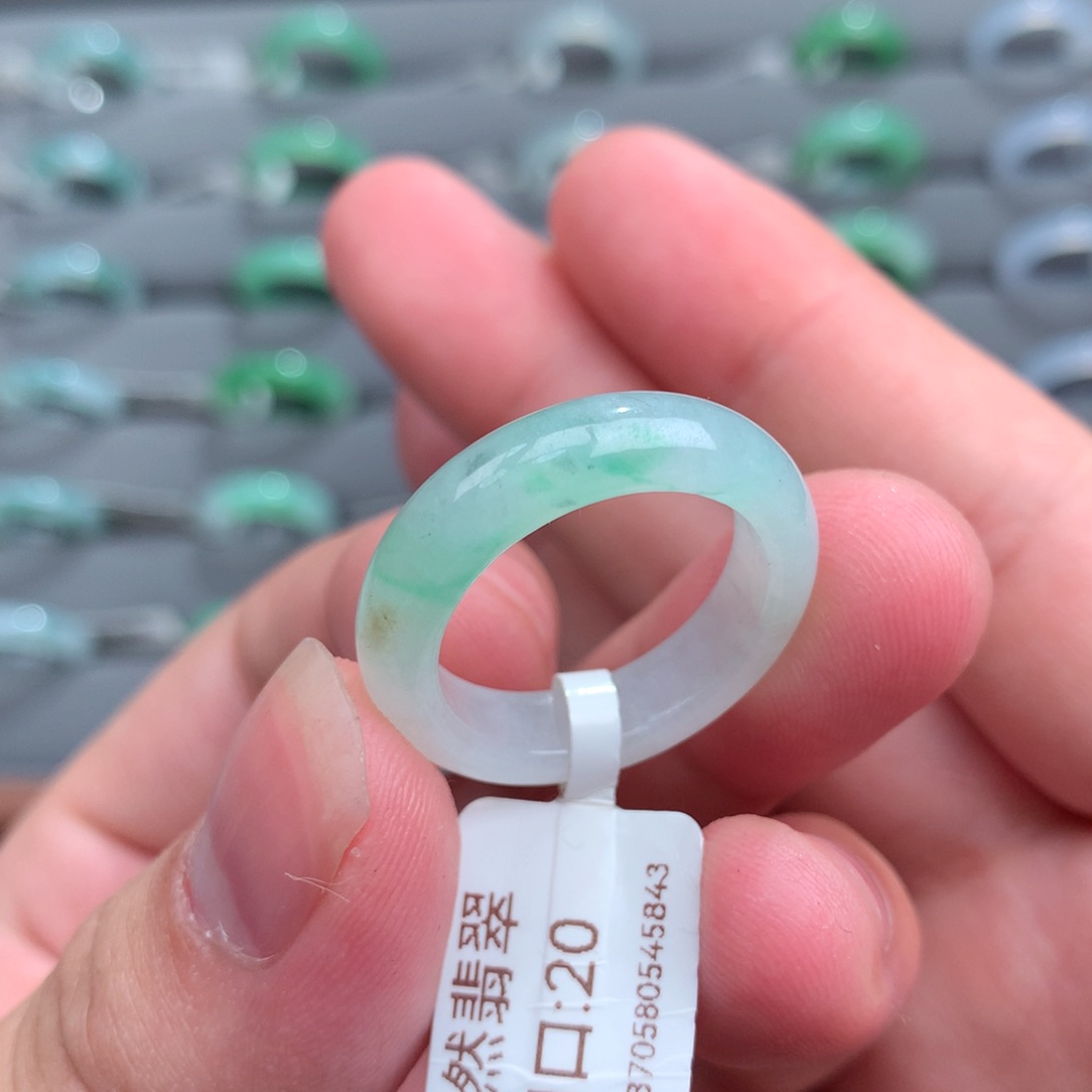 翡翠戒指未镶嵌能**福天然