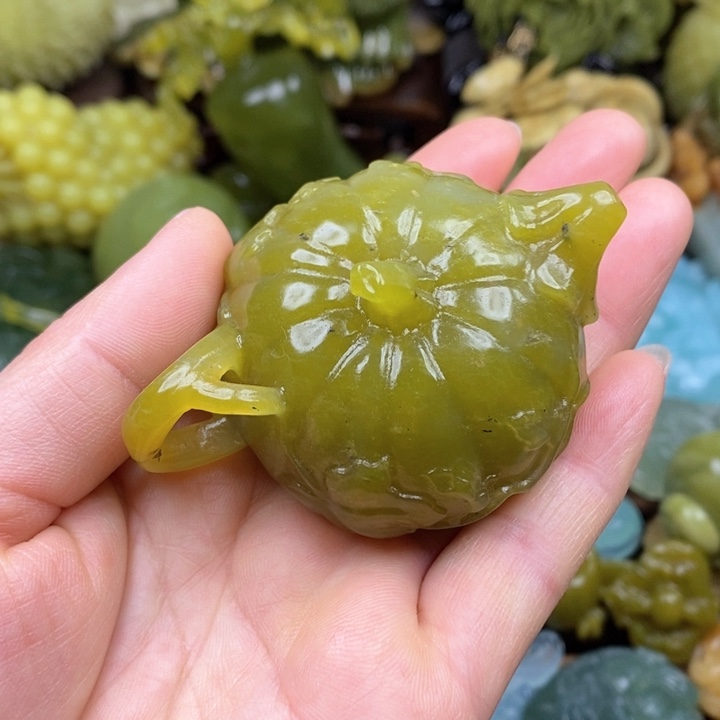 蛇纹石玉手把未镶嵌
