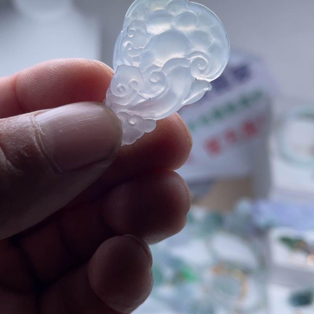 翡翠未镶嵌颈饰翡翠冰仿古如意