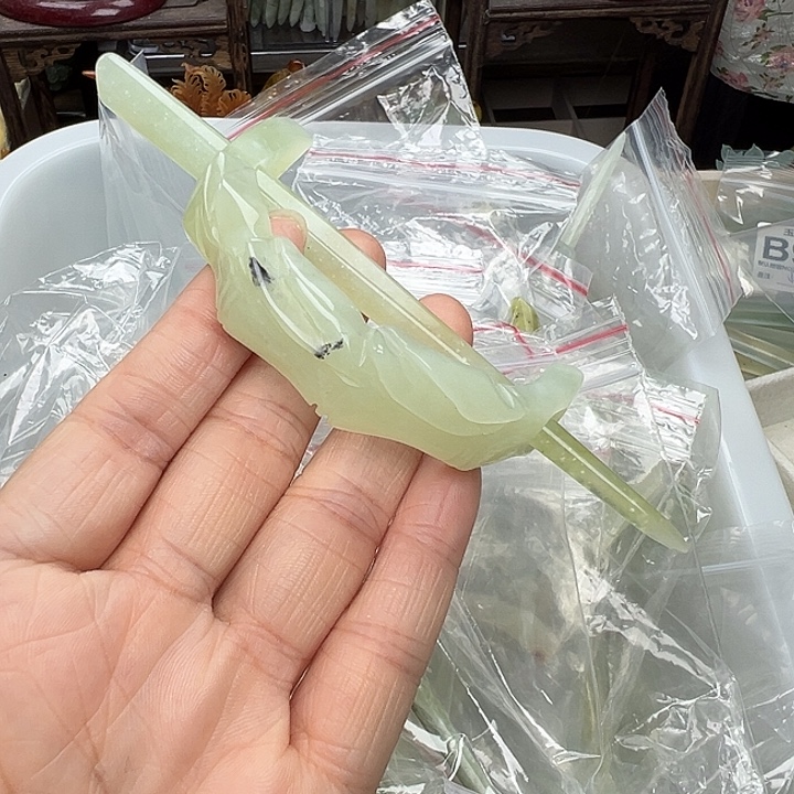 蛇纹石玉未镶嵌发簪