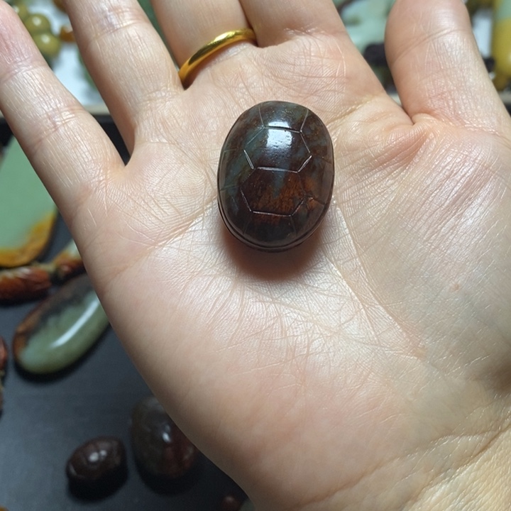 用***9岫岩河磨玉（透闪石质玉）未镶嵌珠宝奇石