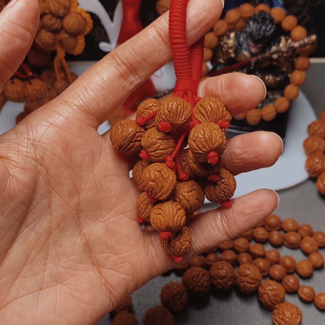 吊坠桃核桃枭挂件1