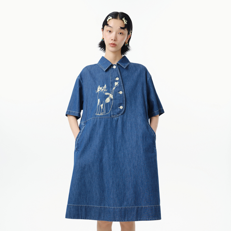 MOVEUP幻走2025夏季新款.FUN系列翻领绣花牛仔连衣裙325141303