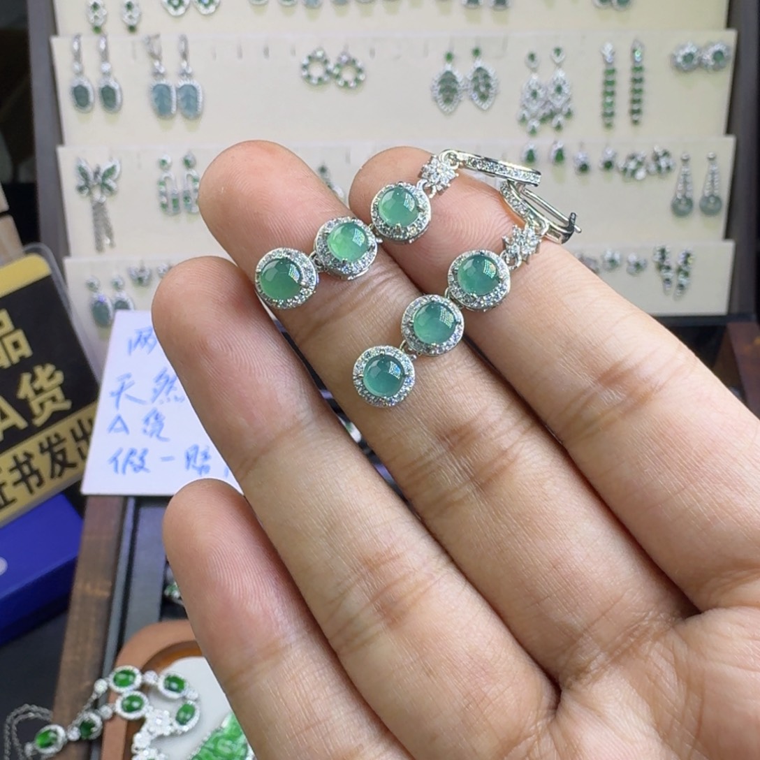 月***.翡翠银S925镶嵌耳饰852