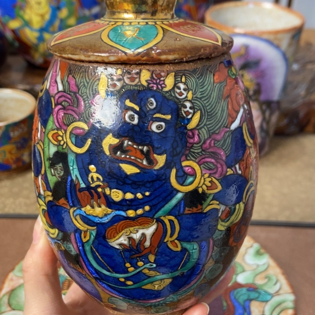 手工绘画大黑天茶叶罐