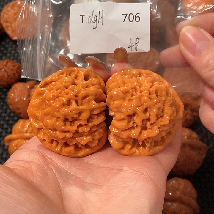 文玩核桃吊坠名****）官帽48