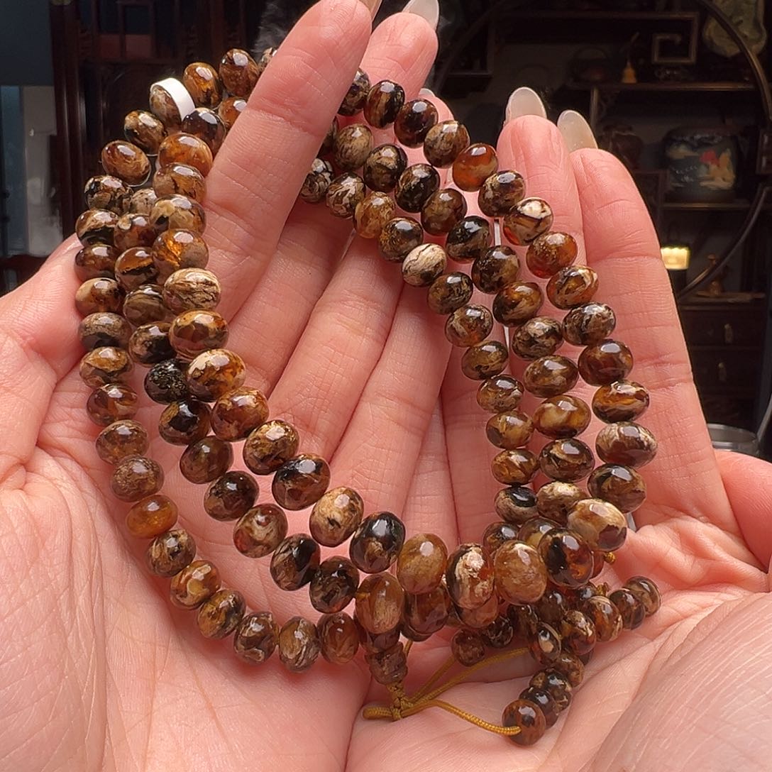 琥珀裸石未镶嵌抚顺琥珀20485。8mm