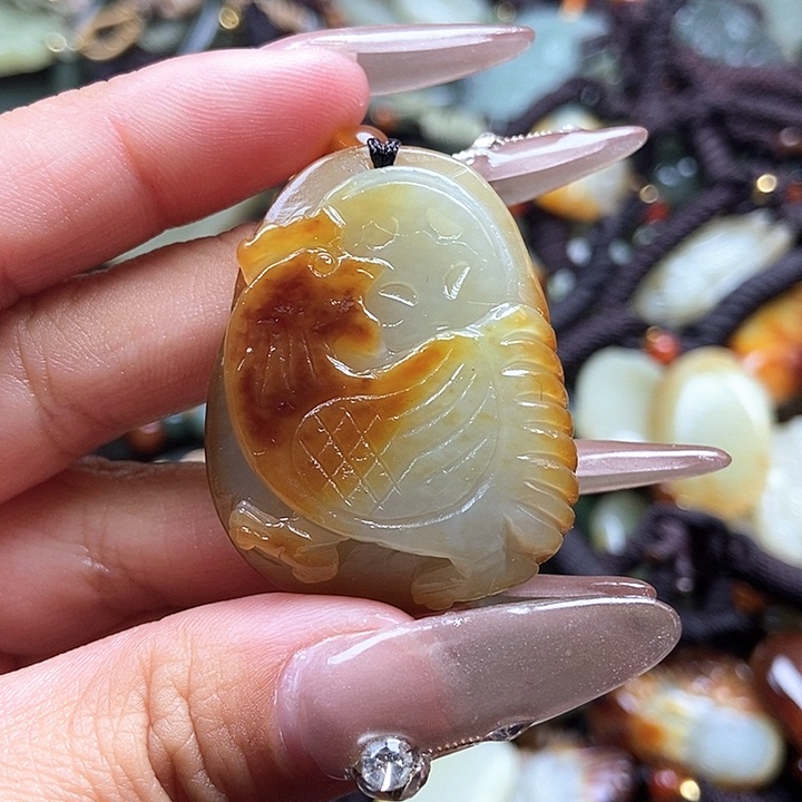 和田玉颈饰未镶嵌