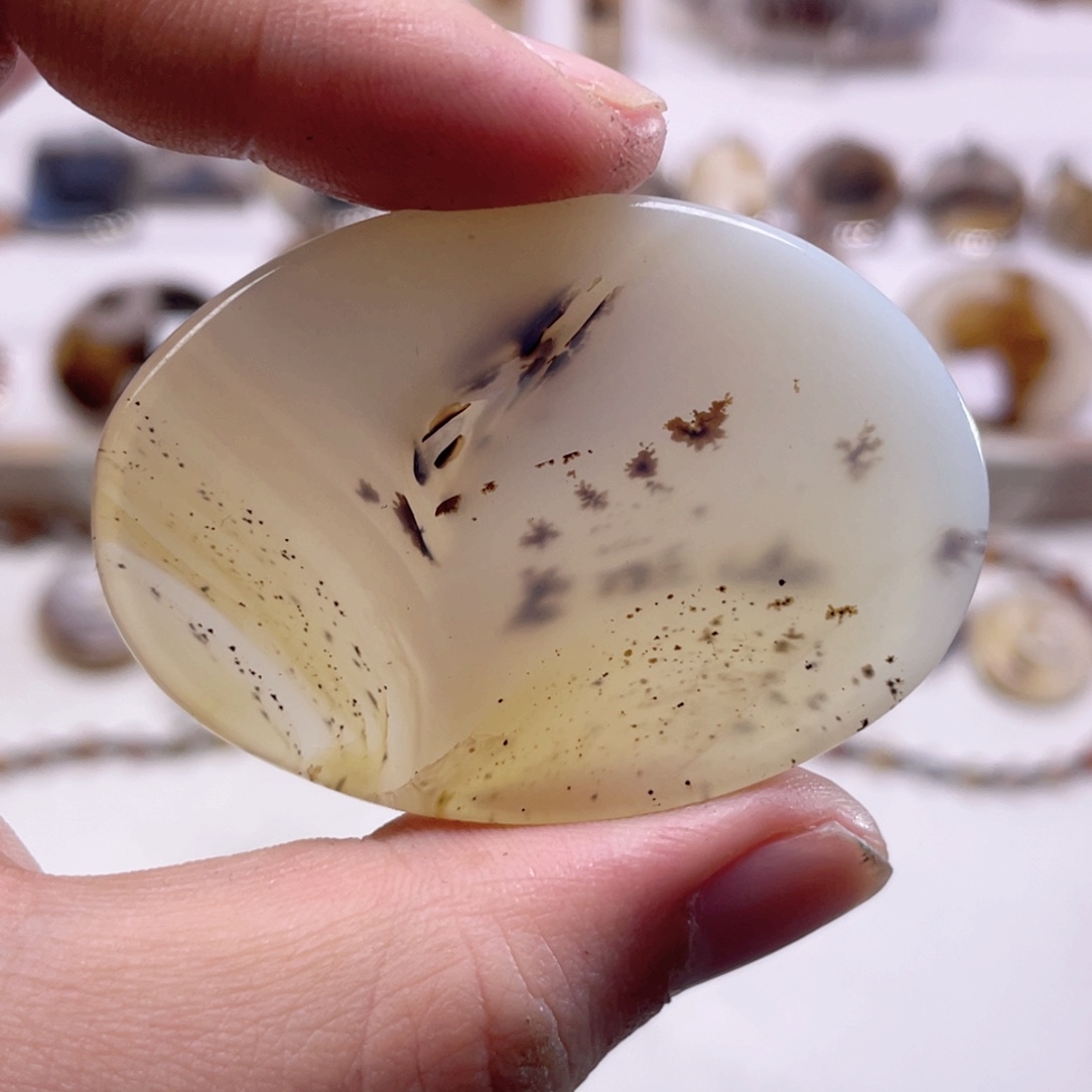 玛瑙/玉髓未镶嵌珠宝奇石