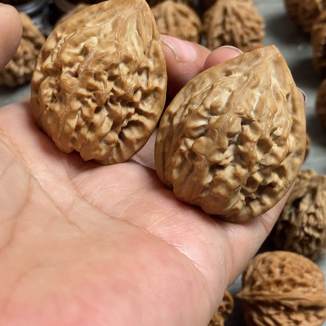 ᯤ***ᴳ吊坠文玩核桃罗汉鸡心38尺福利