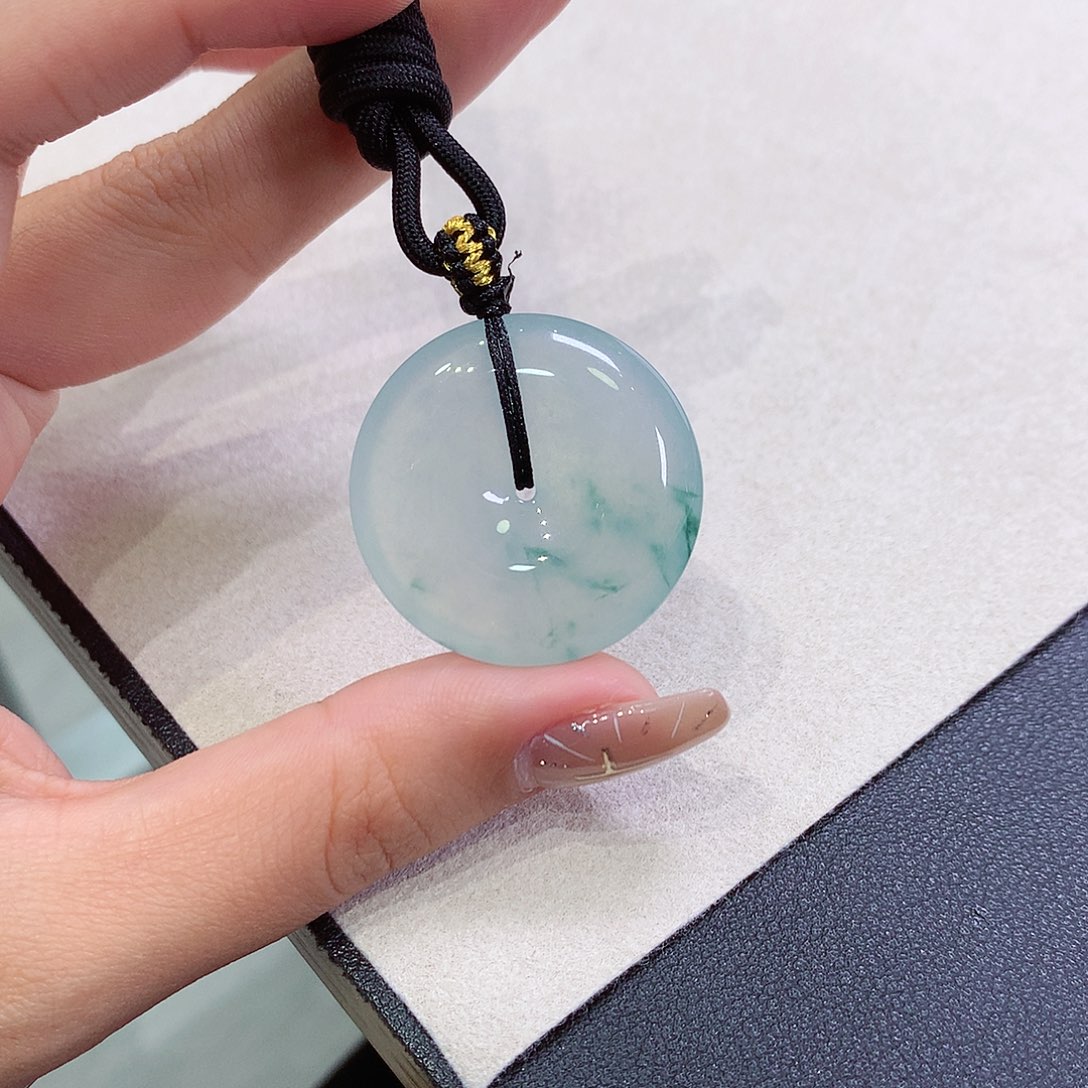 翡翠未镶嵌吊坠(不含链)29.7-6.4