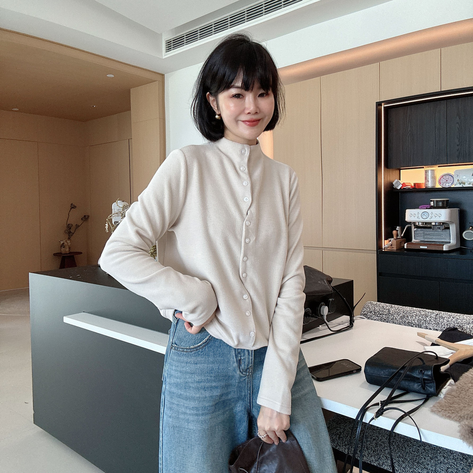 秋冬不规则单排扣半高领宽松休闲磨毛长袖洋气开衫卫衣