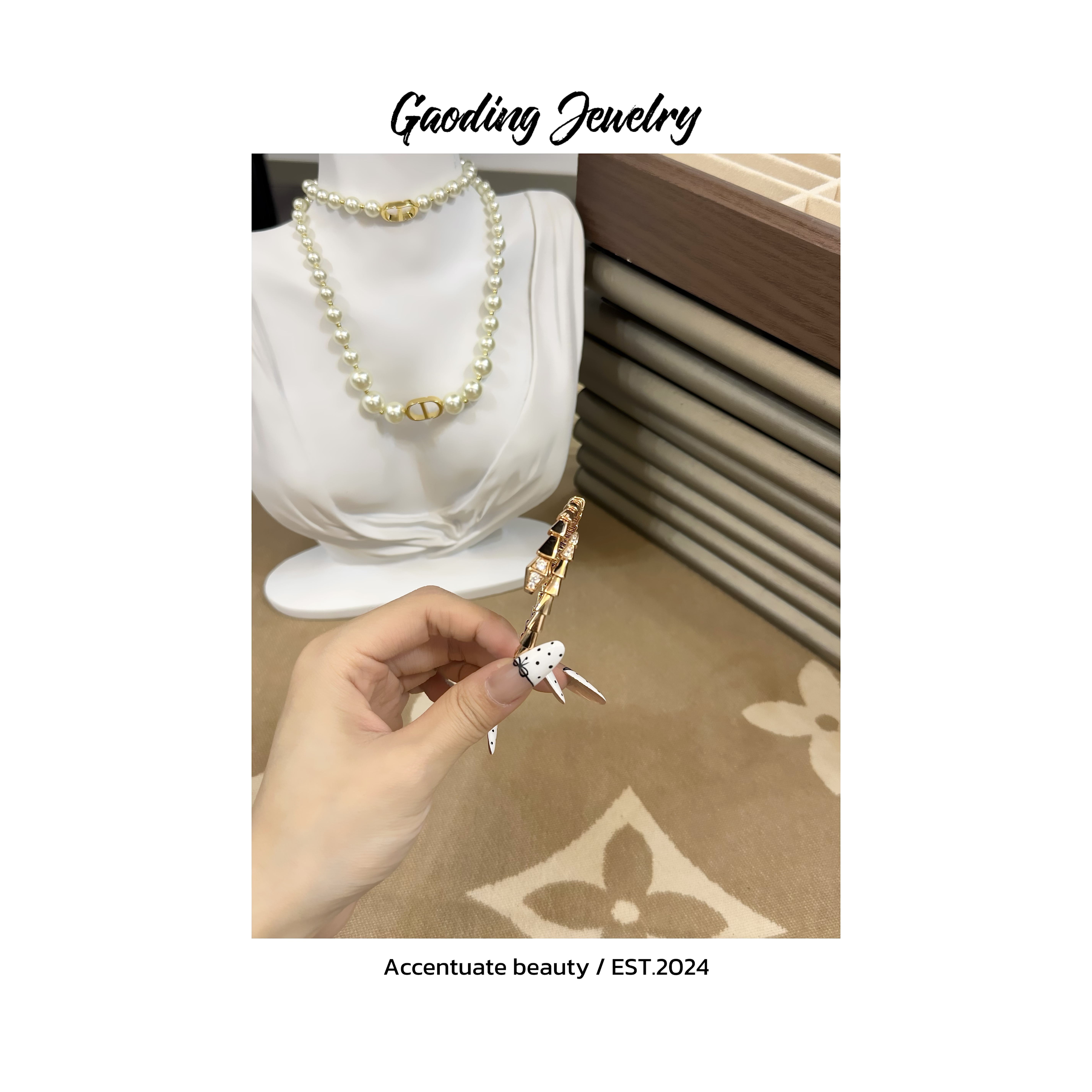 《梵克宝》围巾 蛇状 气质轻奢时尚百搭名媛 SZ31 围巾