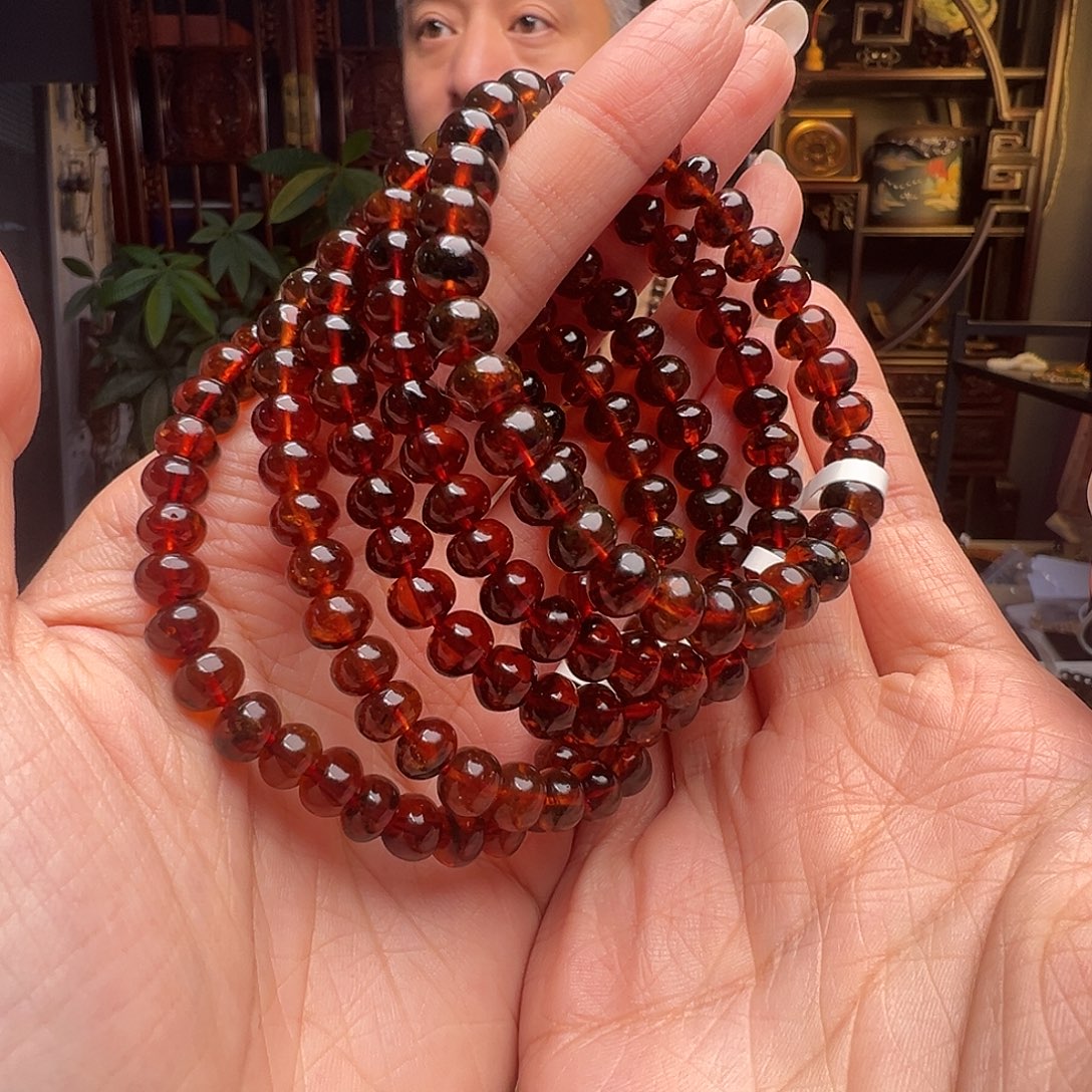 琥珀未镶嵌裸石抚顺琥珀10734七多样性发其一