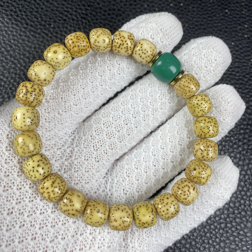 10x11星月鸡油黄海南星月菩提卡10 A528