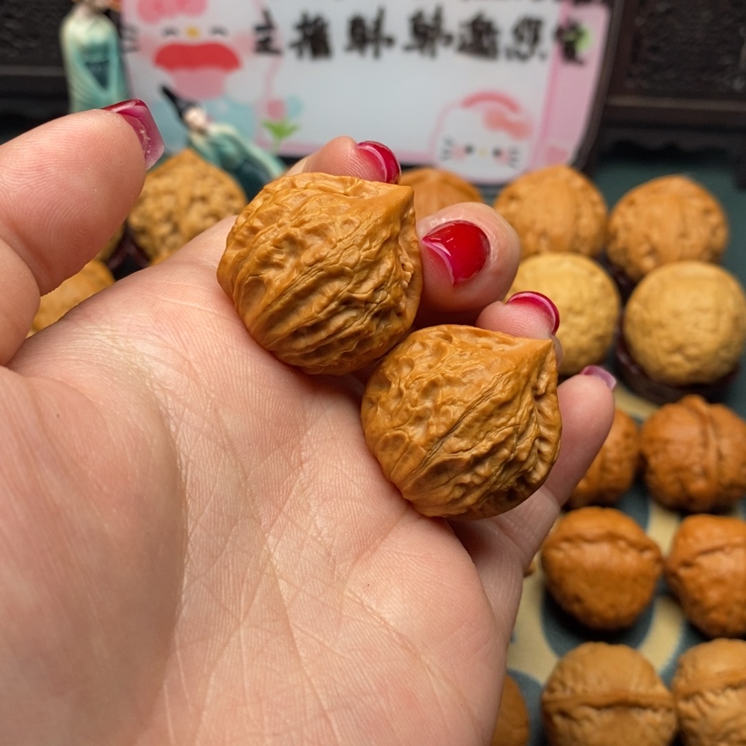 文玩核桃把件桃心官帽