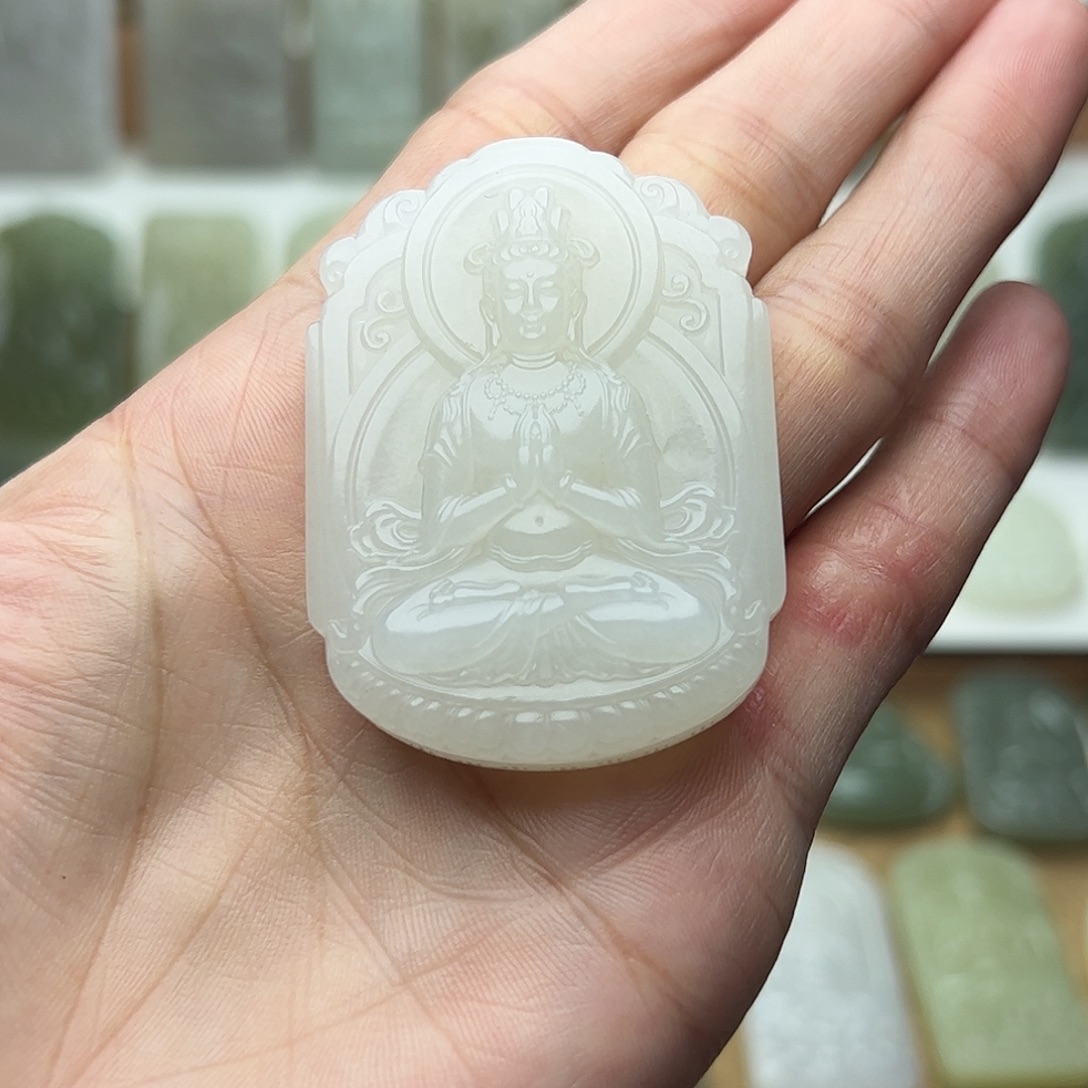 和田玉未镶嵌颈饰