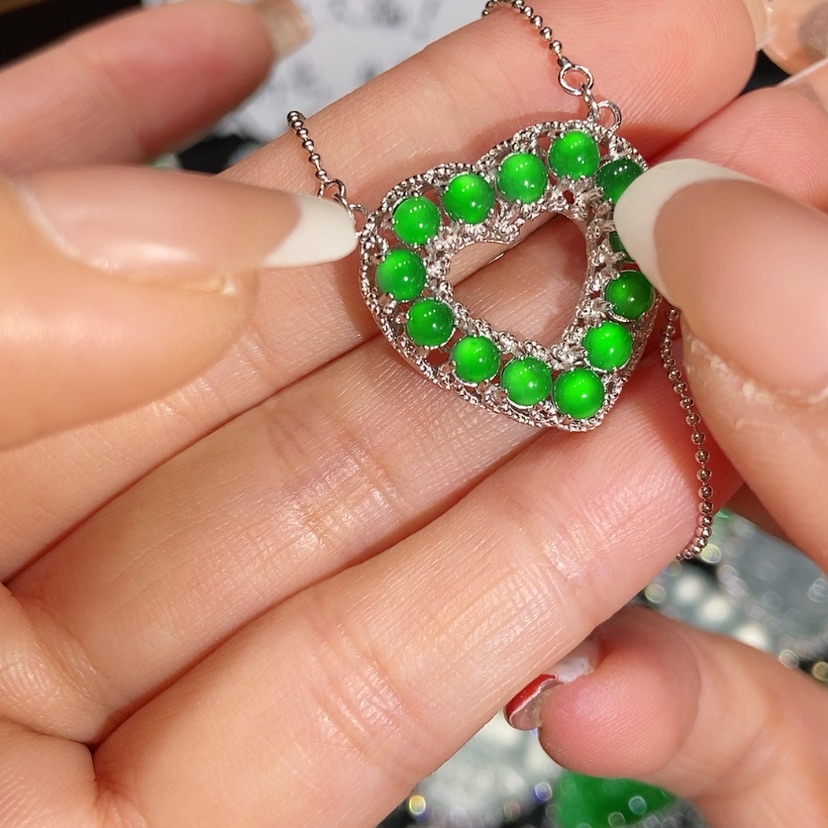 【闪购商品】翡翠颈饰未镶嵌天然翡翠