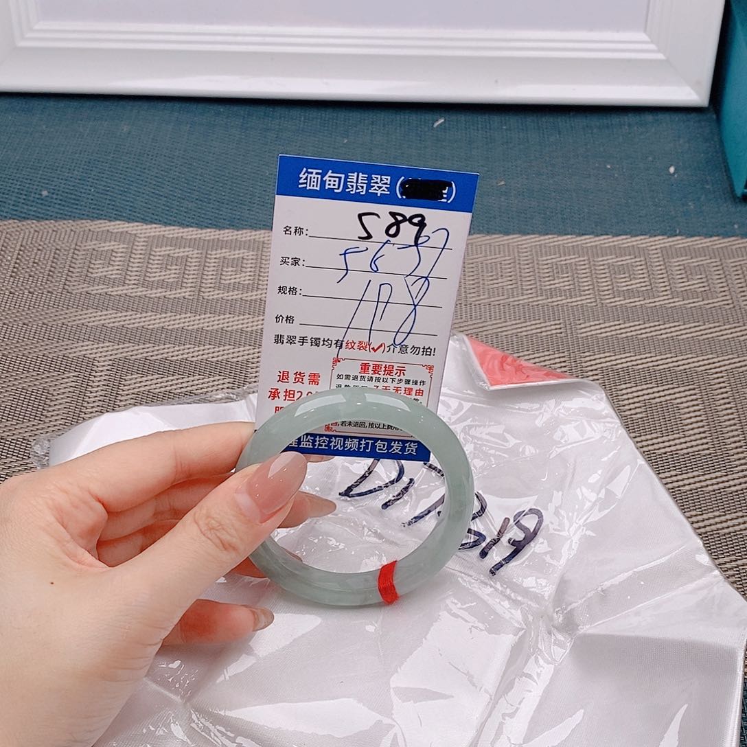 翡翠手镯未镶嵌手镯以实物为准为包容s89
