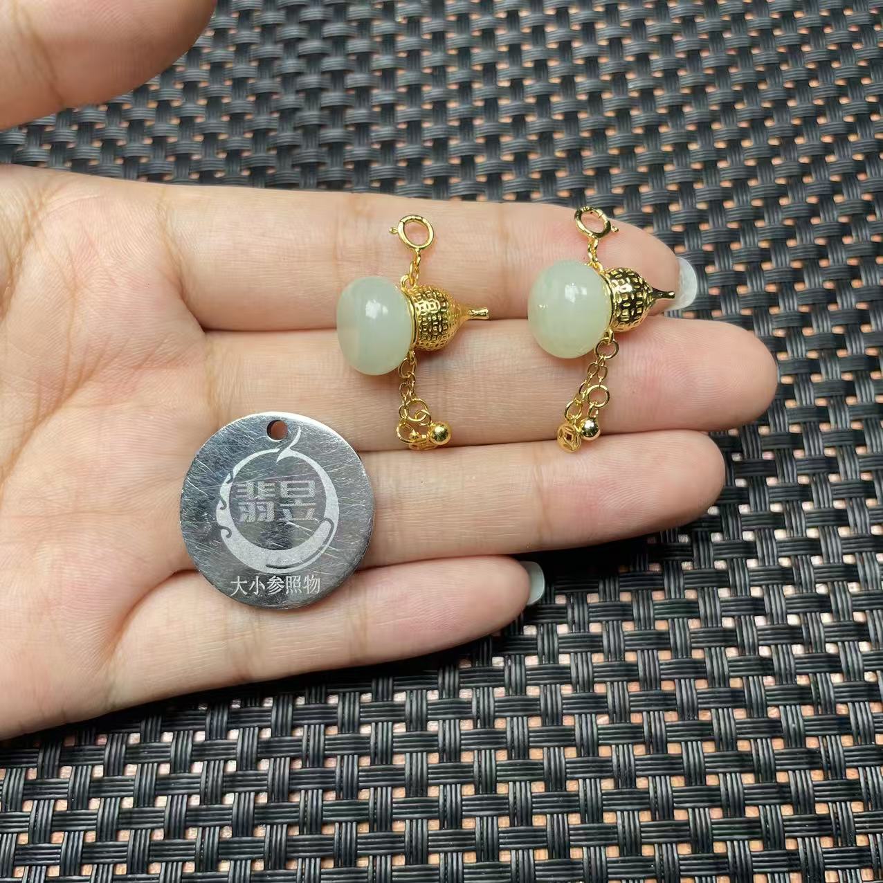 翡昱-SH20-48650-和田玉吊坠s925银扣-多样性发其一