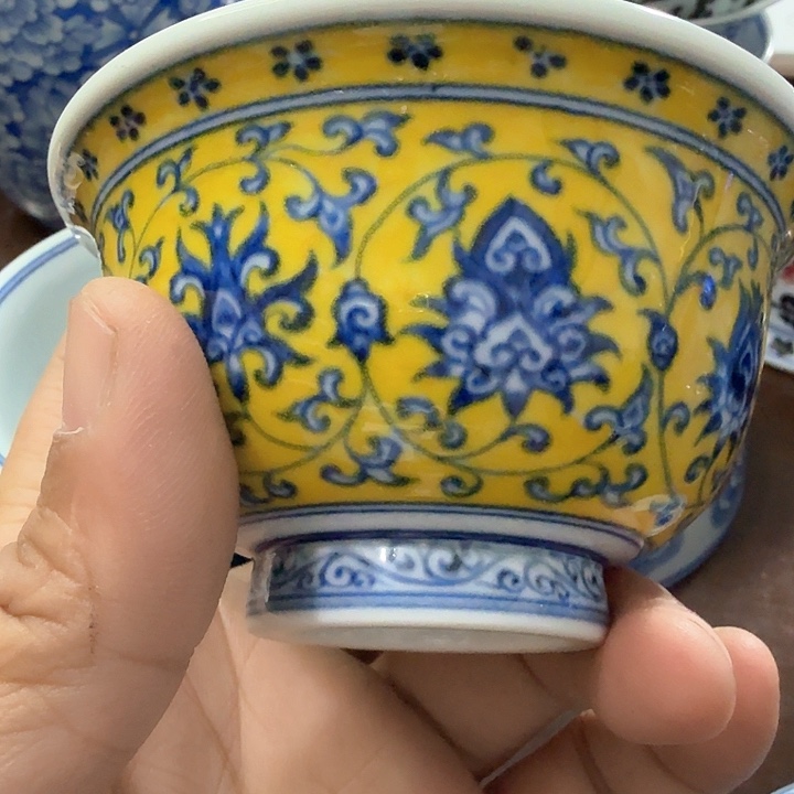 用****1双狮黄地压手杯景德镇