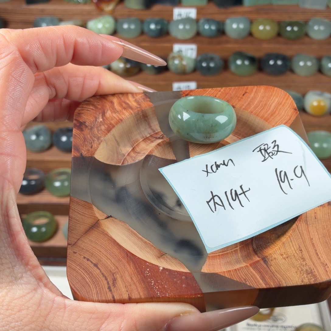 x***n蛇纹石玉未镶嵌戒指