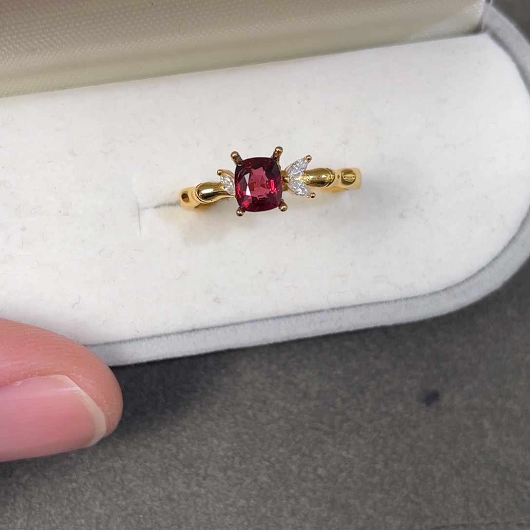 尖晶石戒指银S925镀金镶嵌尖晶石戒指