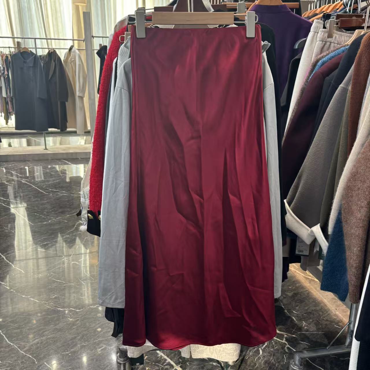 陌妆新款半身裙T11