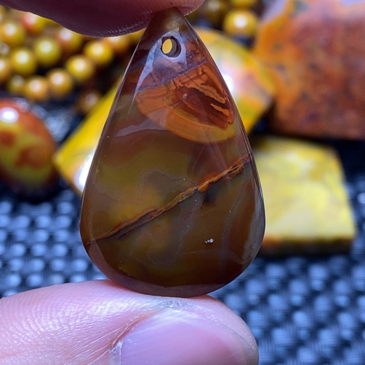 玛瑙/玉髓颈饰未镶嵌