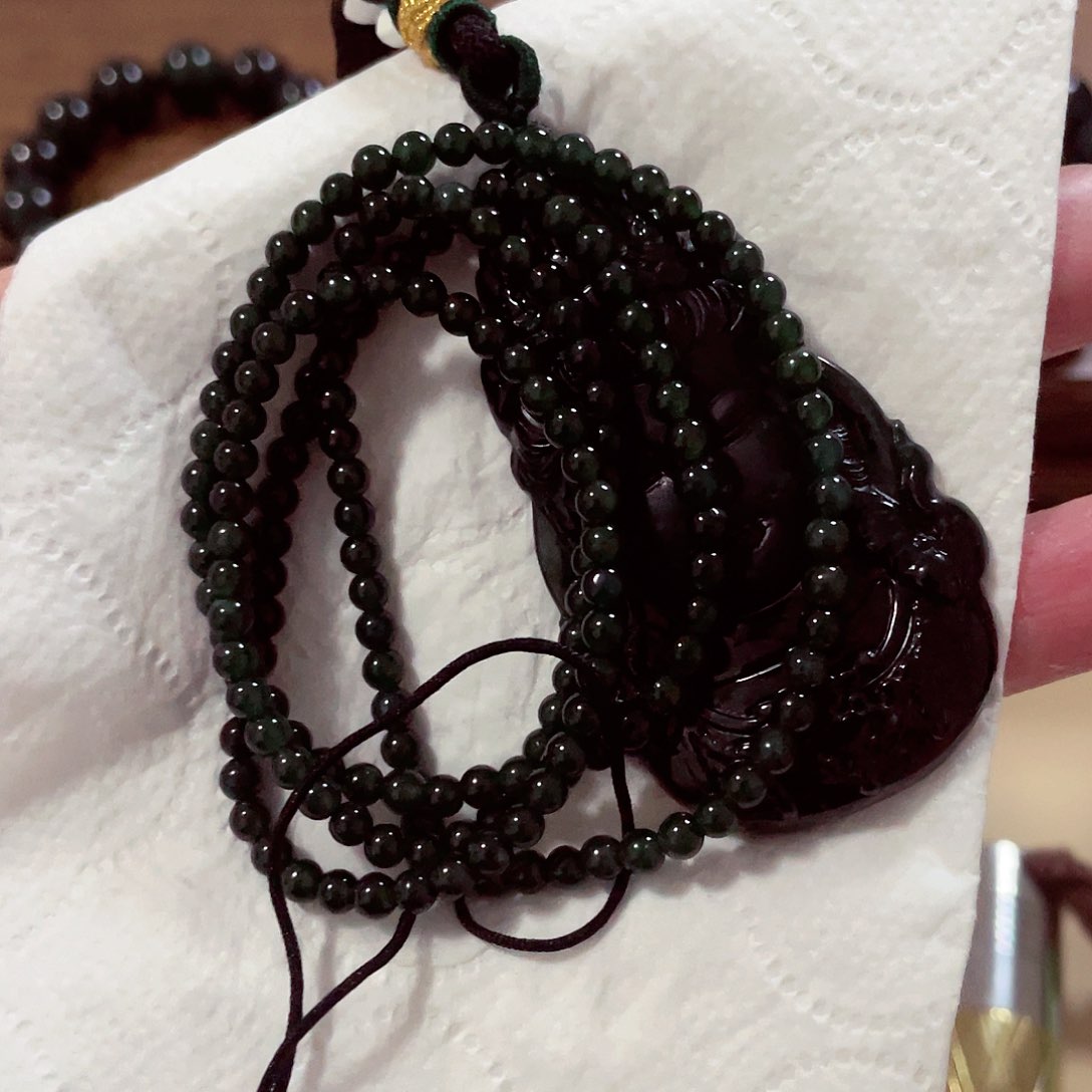 翡翠颈饰未镶嵌翡翠L