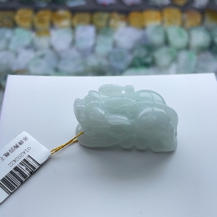 翡翠颈饰未镶嵌貔貅