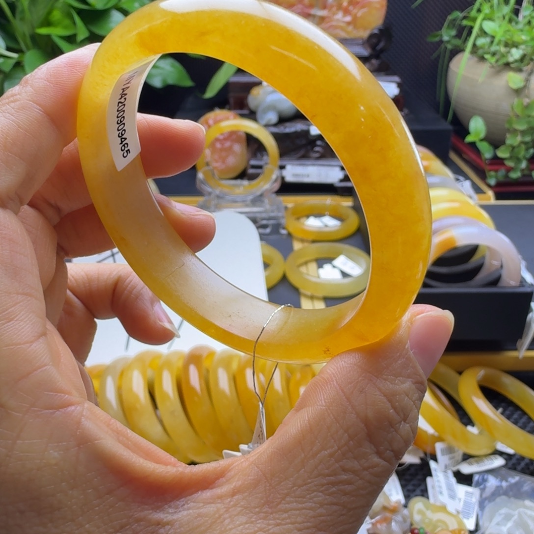 石英质玉（黄龙玉）未镶嵌手镯