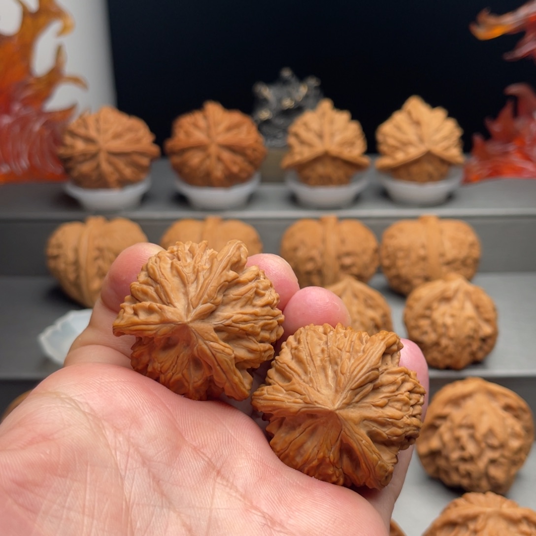 文玩核桃把件40御龙