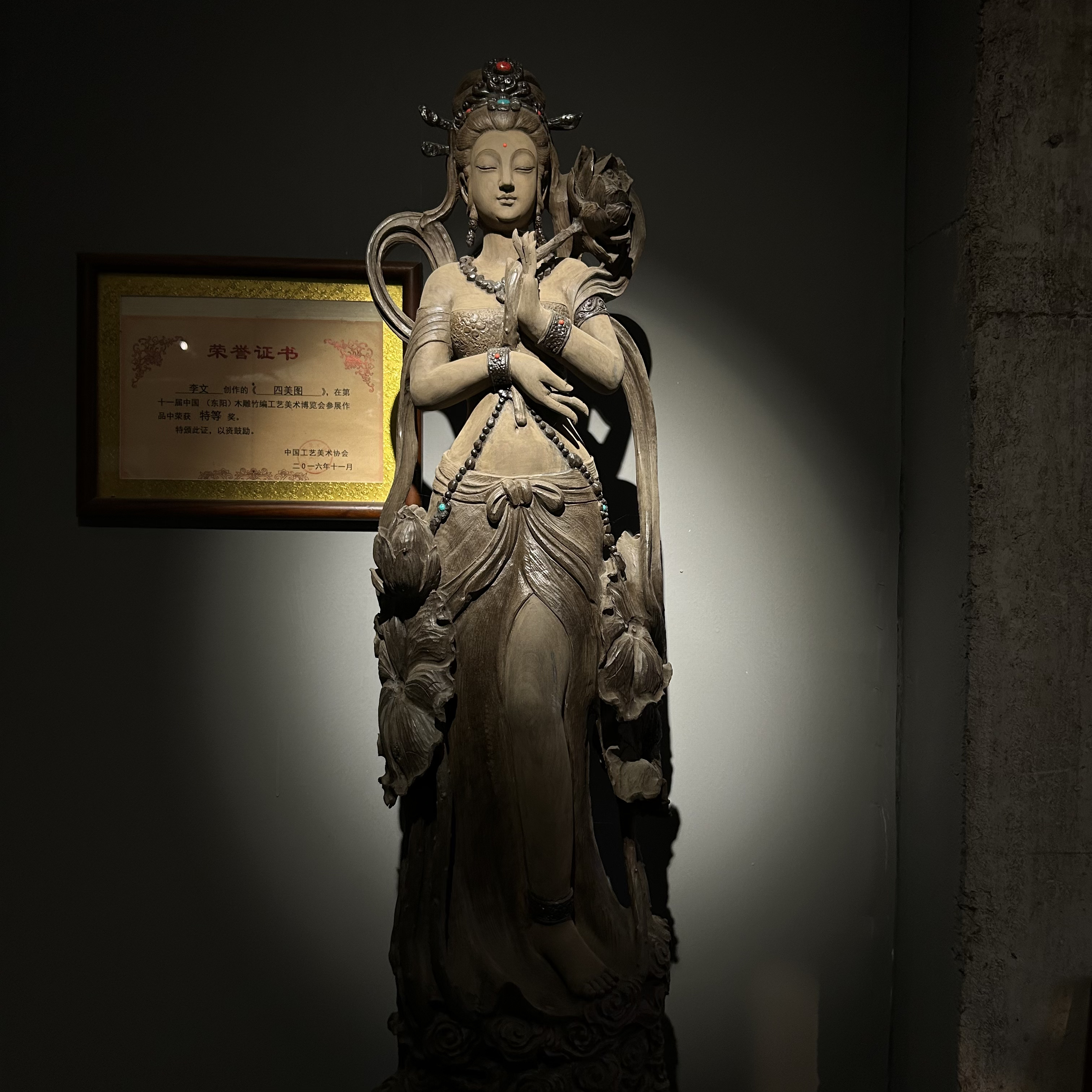 手工雕刻木雕敦煌飞天摆件乌木铁力木脱骨料工艺品空间装饰