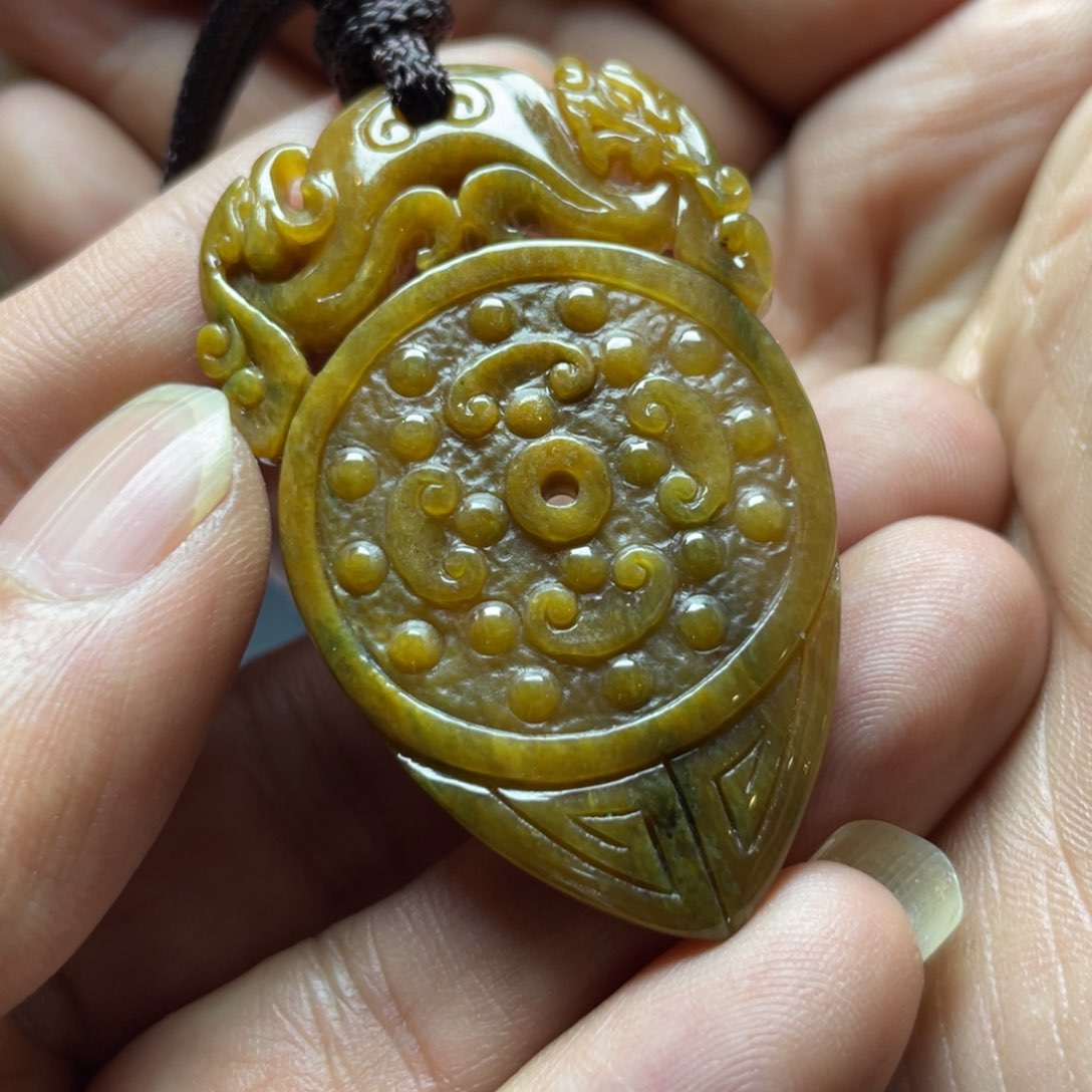 定制翡翠未镶嵌赛****迦