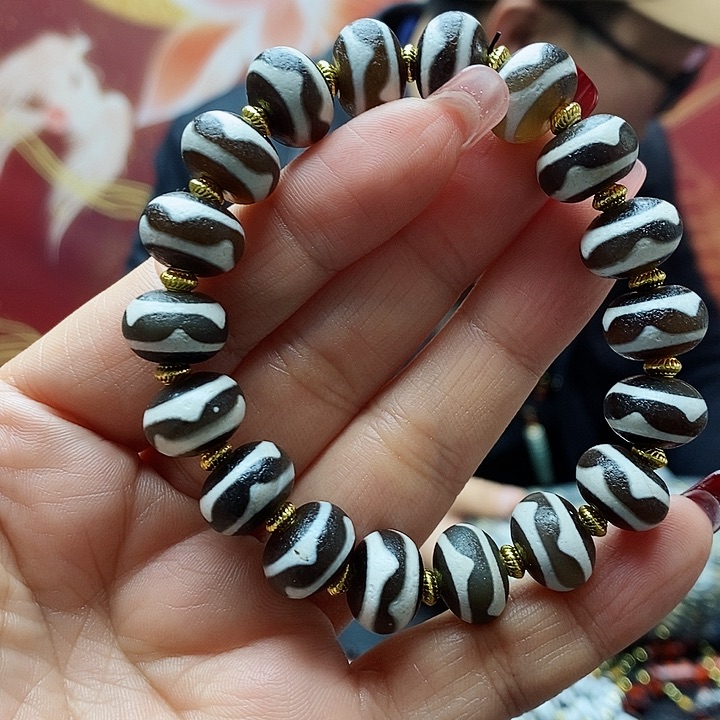 玛瑙/玉髓颈饰合金