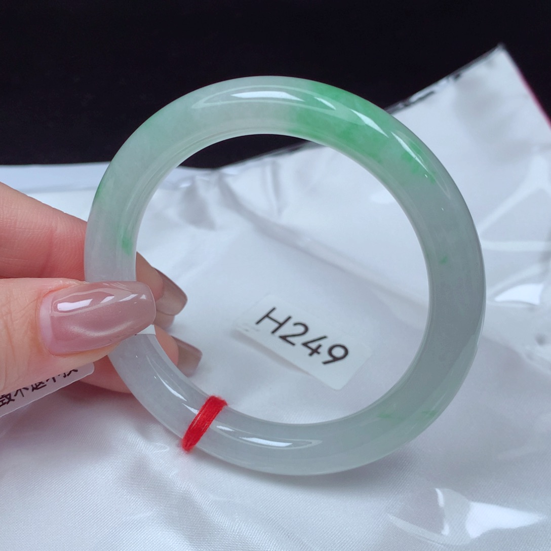 翡翠手镯未镶嵌手镯55