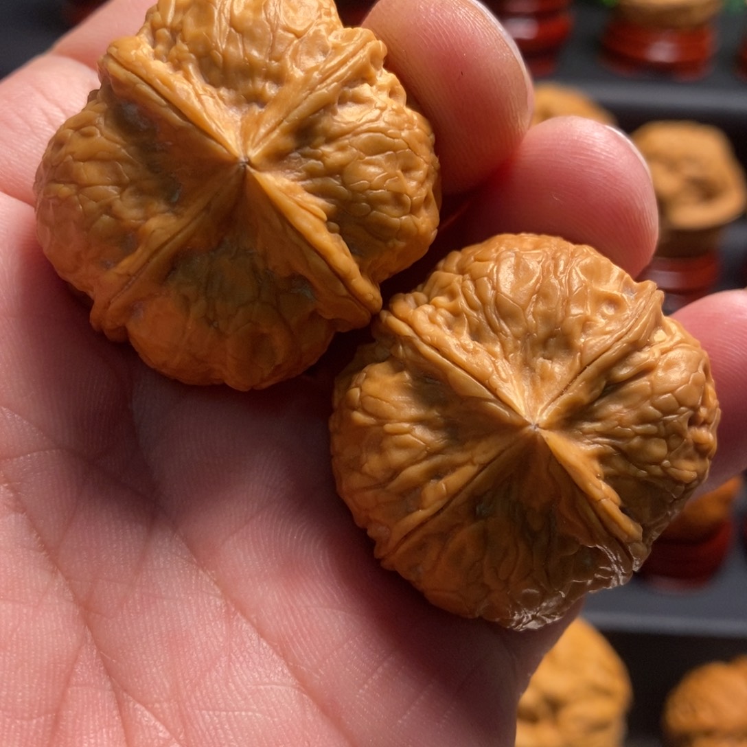 望***️文玩核桃吊坠玉玺四棱38尺