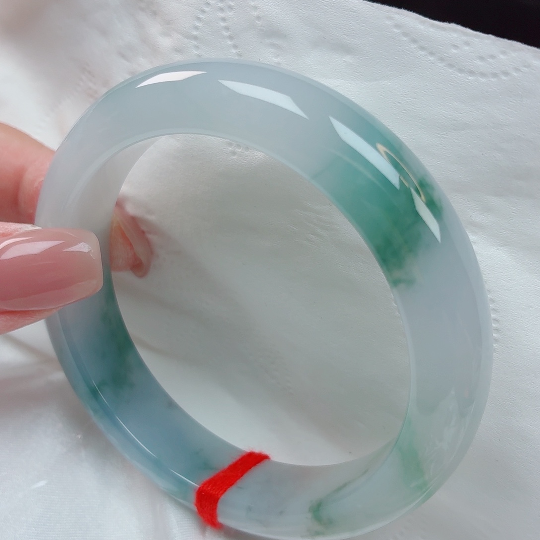 翡翠未镶嵌手镯57