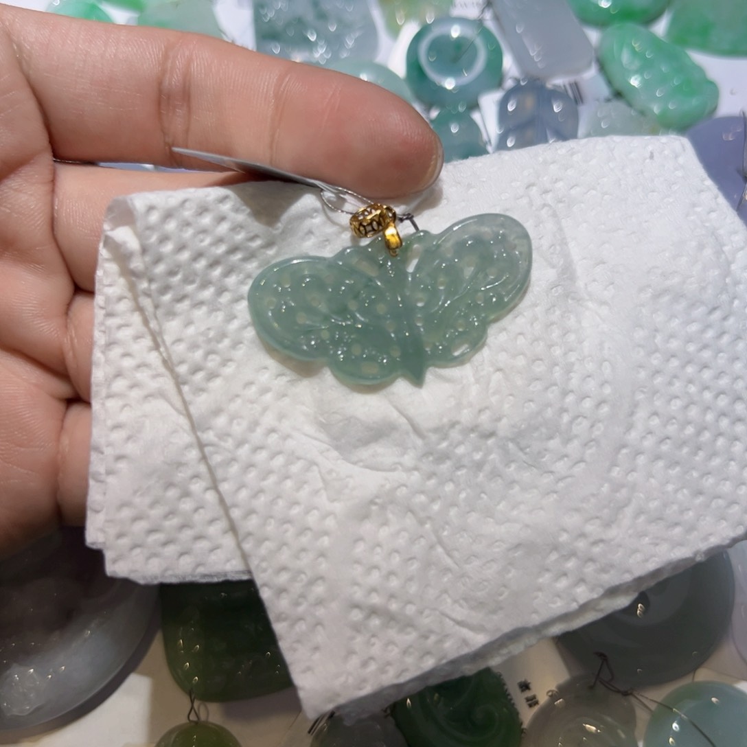 翡翠颈饰未镶嵌天然翡翠A货