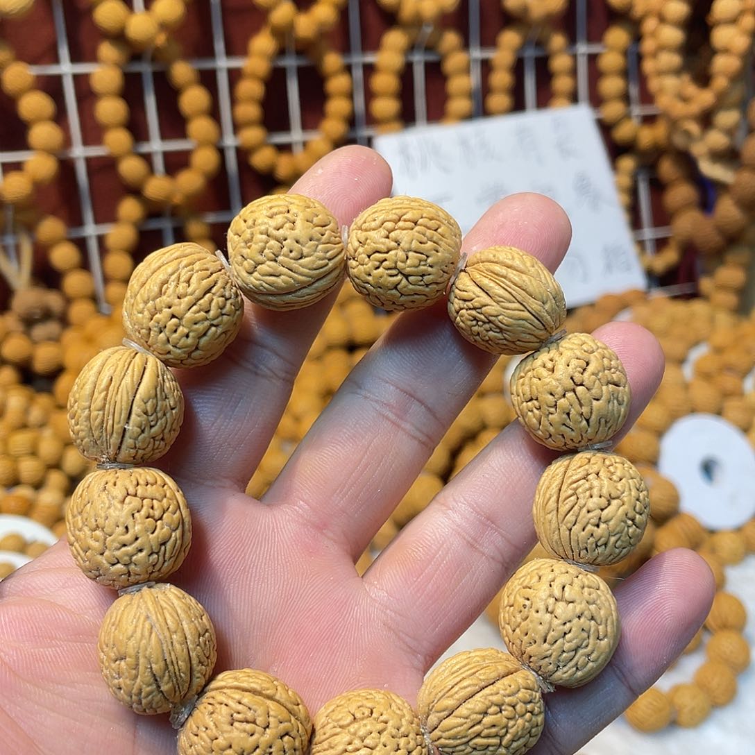 路***人桃核手串福利福利