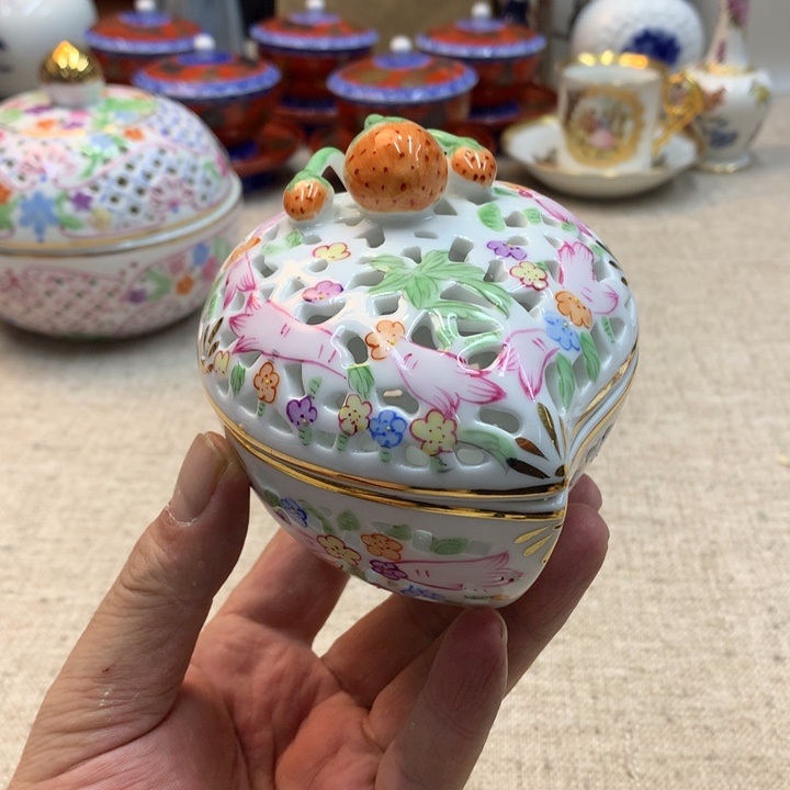 绯***8金瓷阁家的美丽瓷器