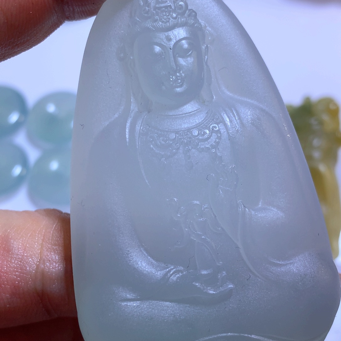 翡翠颈饰未镶嵌天然缅甸翡翠观音