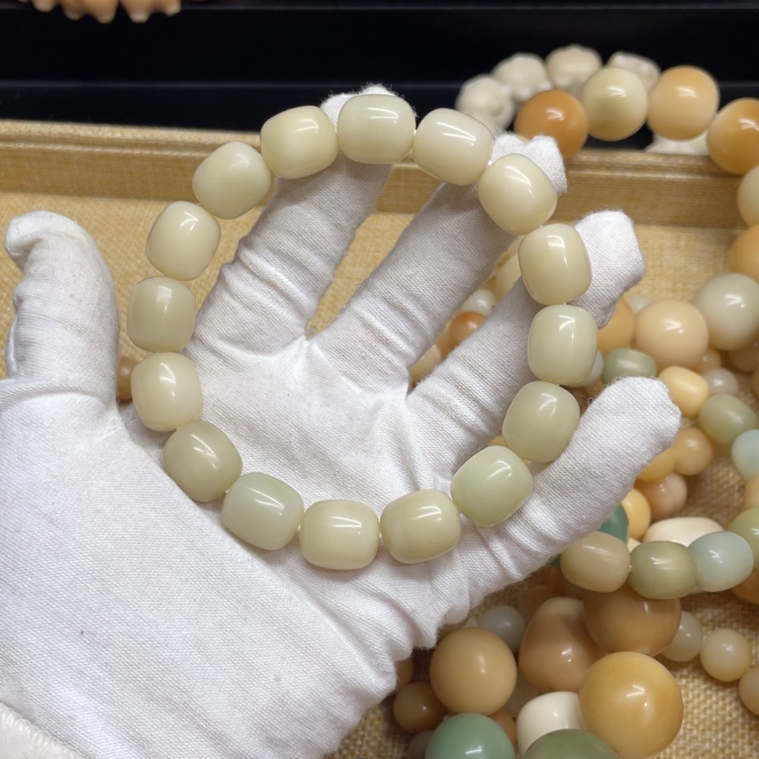 菩提根/象牙果吊坠14+干磨年糕207