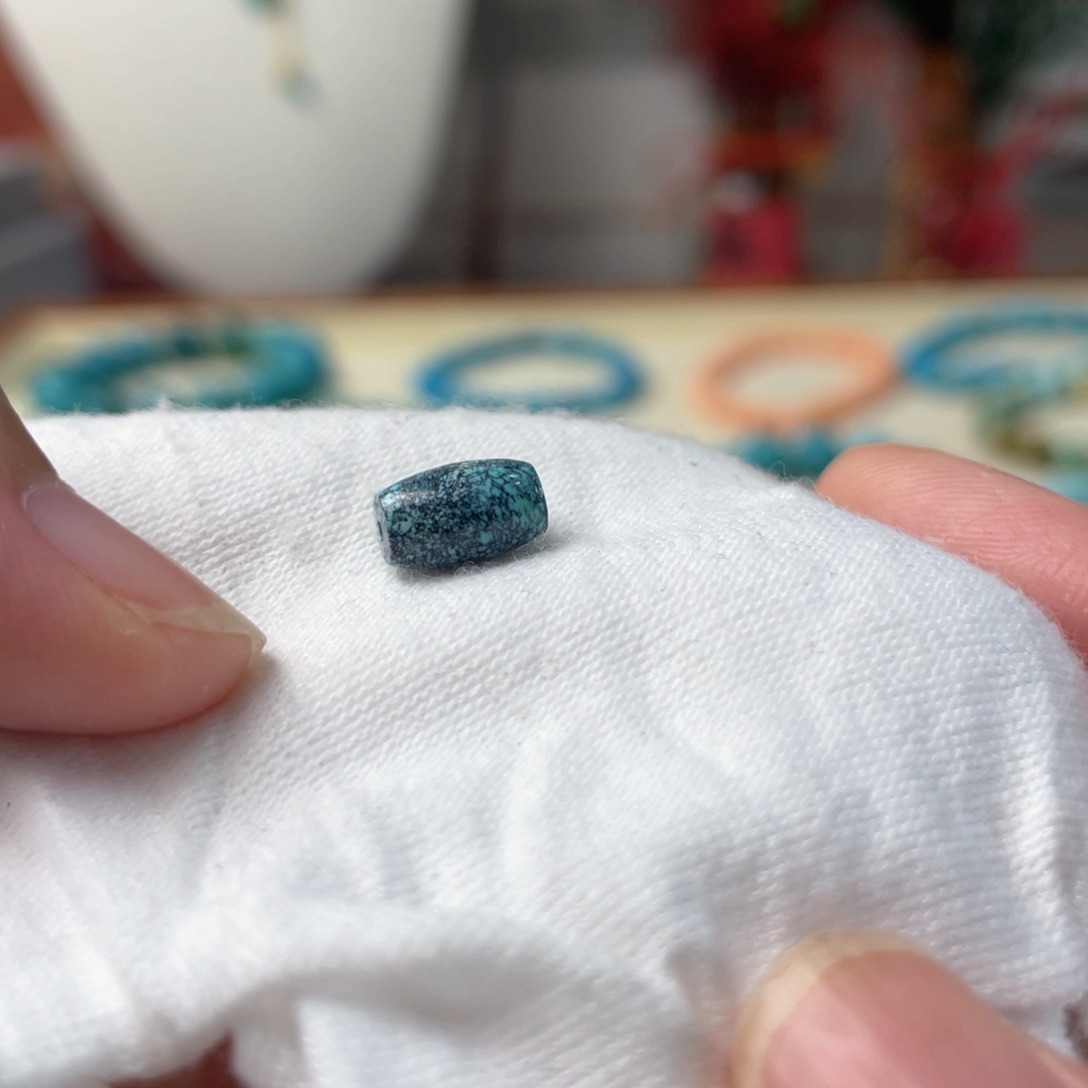 南红玛瑙配饰未镶嵌